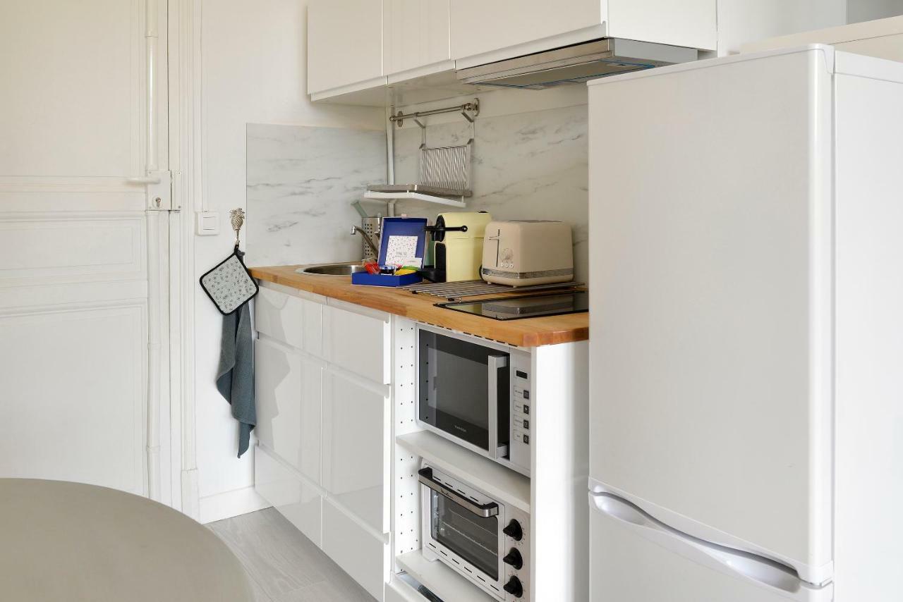 Appartement Avec Belle Vue Sur La Place Du Martroi أورلييو المظهر الخارجي الصورة