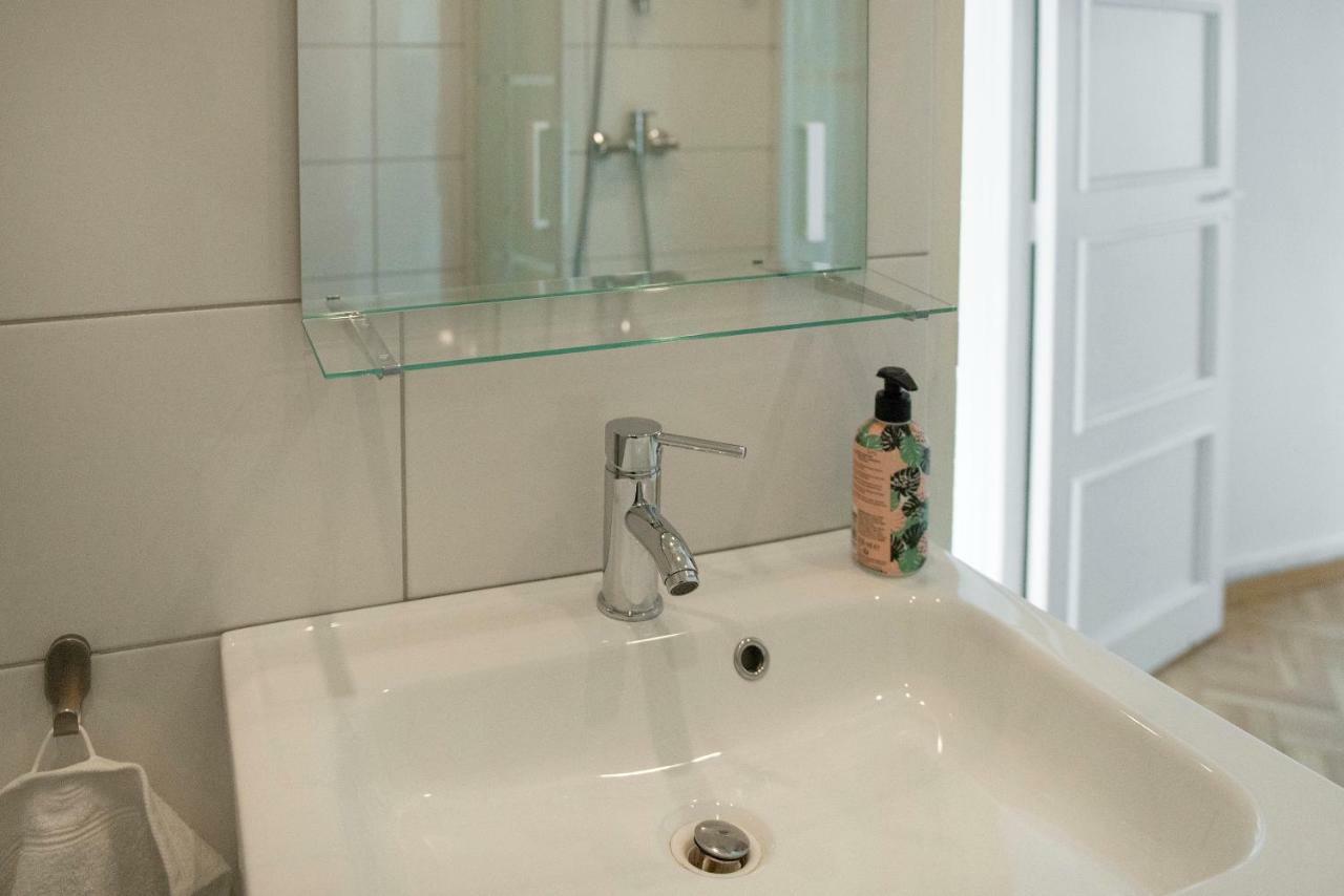 Appartement Avec Belle Vue Sur La Place Du Martroi أورلييو المظهر الخارجي الصورة